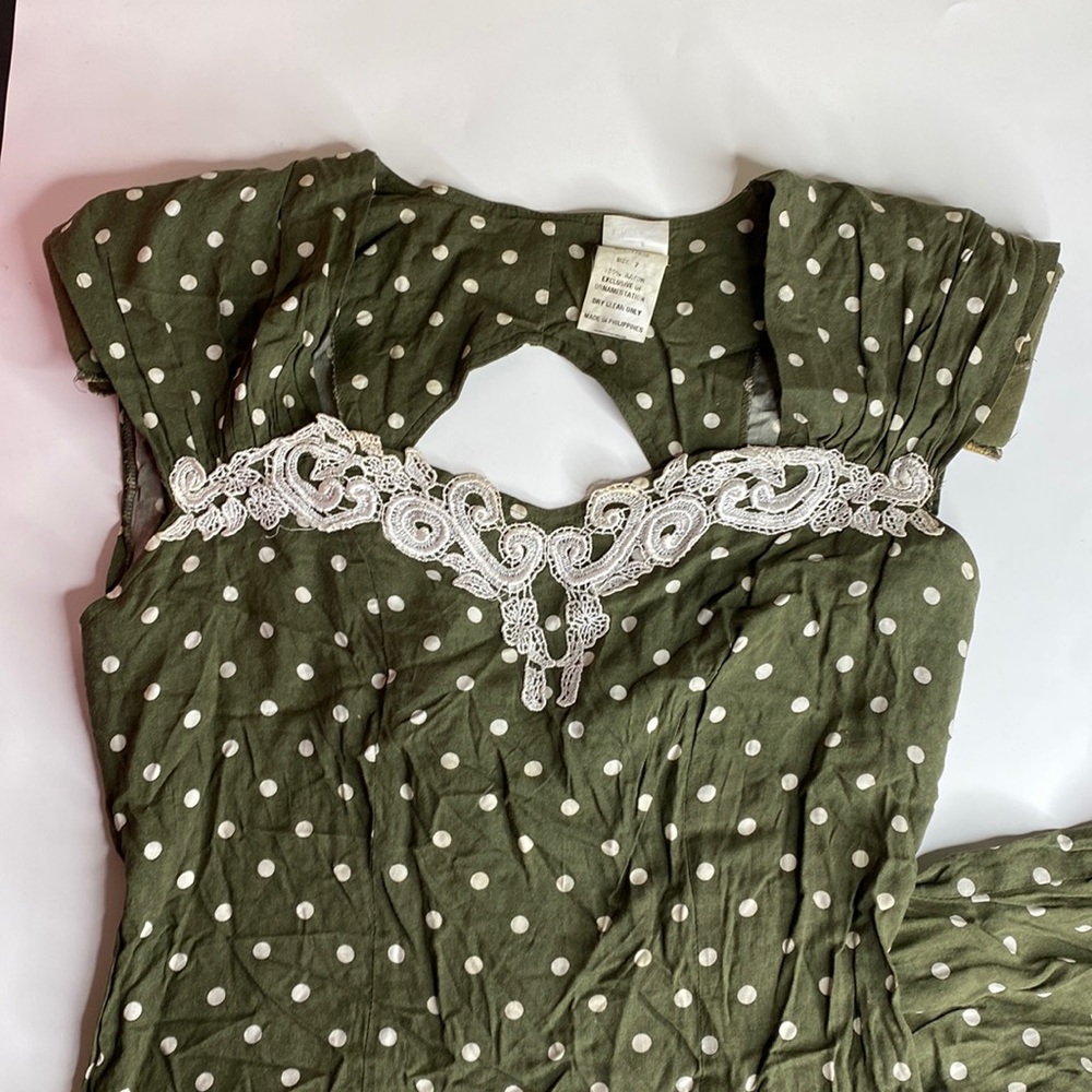 VINTAGE Green Polka Dot Dress Tons of Detail